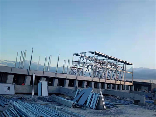 工業冷卻塔如何利用加熱板進行保溫(冷卻塔蒸汽保溫)